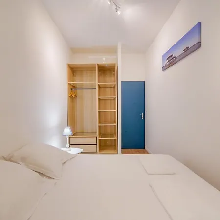 Apartment Agreable A *